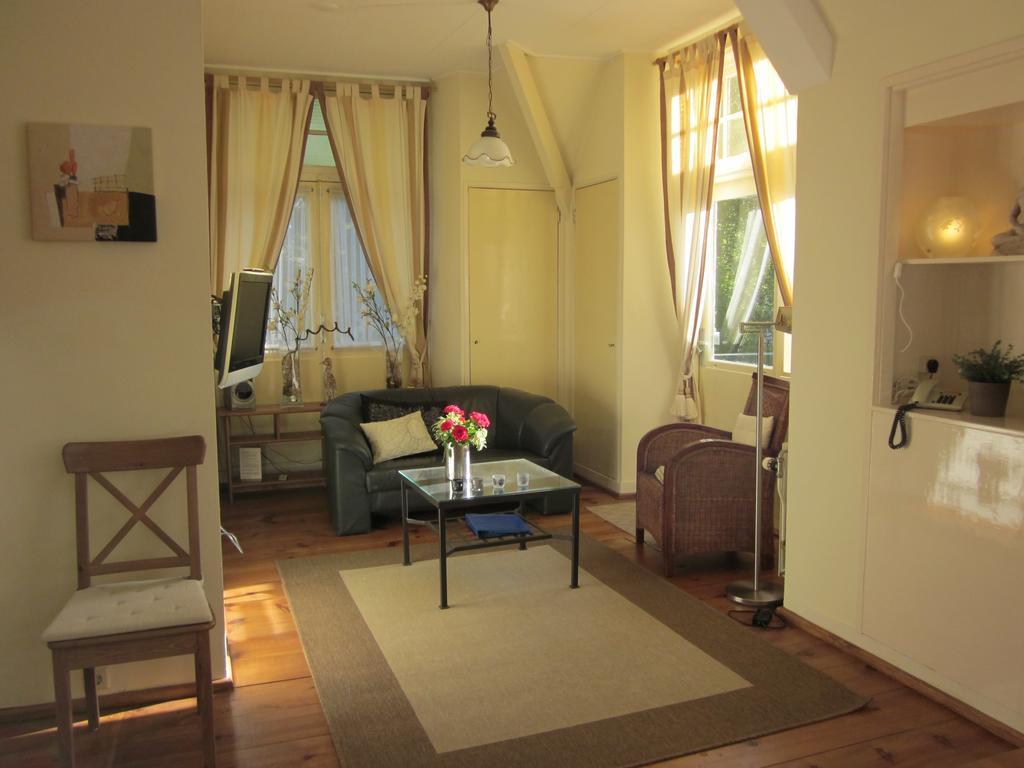 Appartementen Huize Eikenhof Μπέργκεν Δωμάτιο φωτογραφία